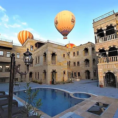فندق Reva 3*