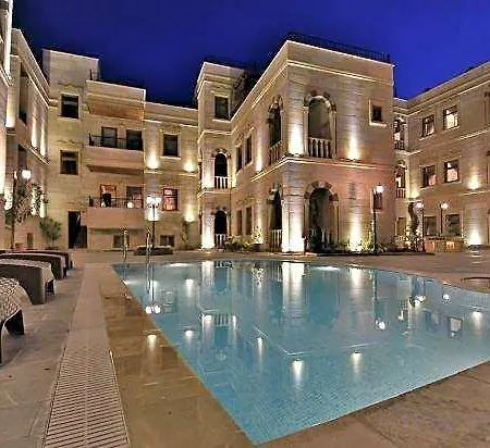 فندق Reva